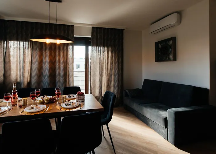 Maya's Flats & 105 - Przestronny Apartamen *