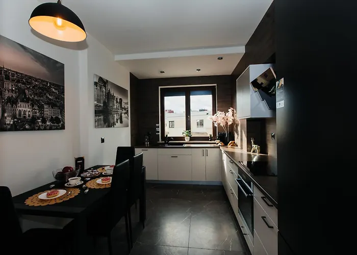 Maya's Flats & 105 - Przestronny Apartamen דירה *