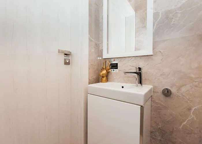 Maya's Flats & 105 - Przestronny Apartamen * גדנסק