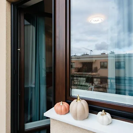 아파트 Maya's Flats & 105 - Przestronny Apartamen *