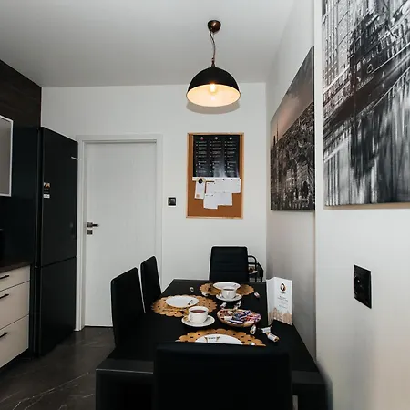 Maya's Flats & 105 - Przestronny Apartamen 아파트 그단스크