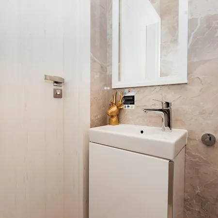 Maya's Flats & 105 - Przestronny Apartamen * Gdańsk