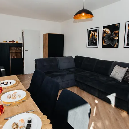 Maya's Flats & 105 - Przestronny Apartamen 아파트 그단스크