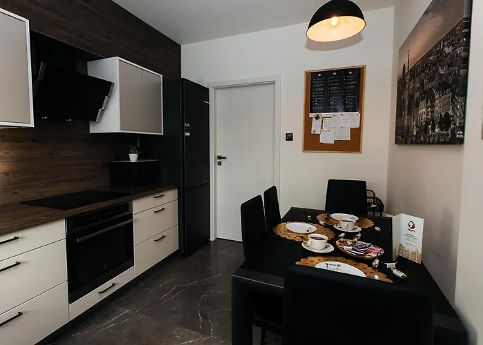 Maya's Flats & 105 - Przestronny Apartamen *