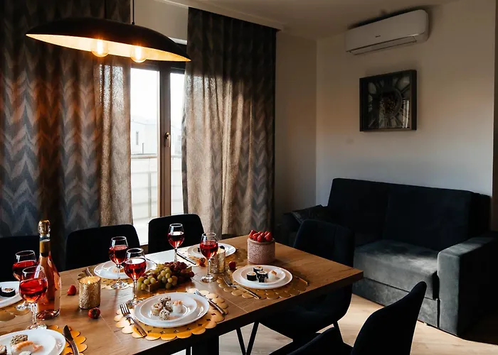 Appartamento Maya's Flats & 105 - Przestronny Apartamen