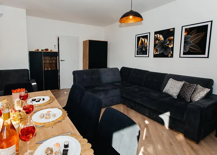 Maya's Flats & 105 - Przestronny Apartamen Appartamento Danzica